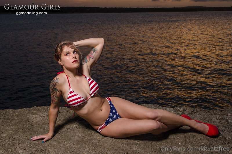 Who doesn’t love the 4th of July 🇺🇸 🧨🥳🎊🎉  Naughty FREE conte.. 8