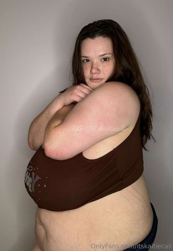 Trying new poses to try and show you just how big they actua..