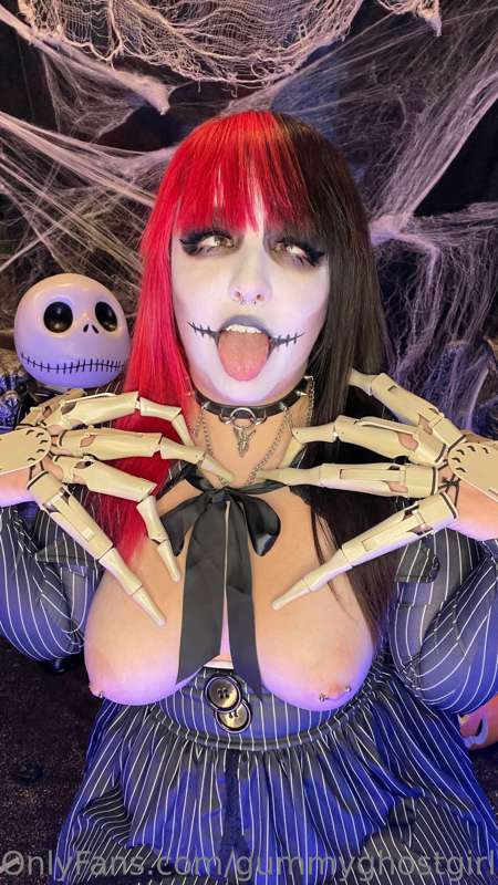 The pumpkin queen 👑💀 12