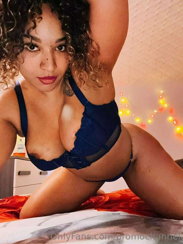 **👅LA NOSTRA AMICA @nicky_moon111 HA ONLYFANS GRATIS🤤** *ENT.. 4