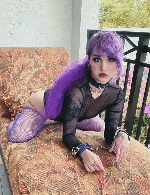 This was supposed to be a striptease photoset, but one of my.. 13