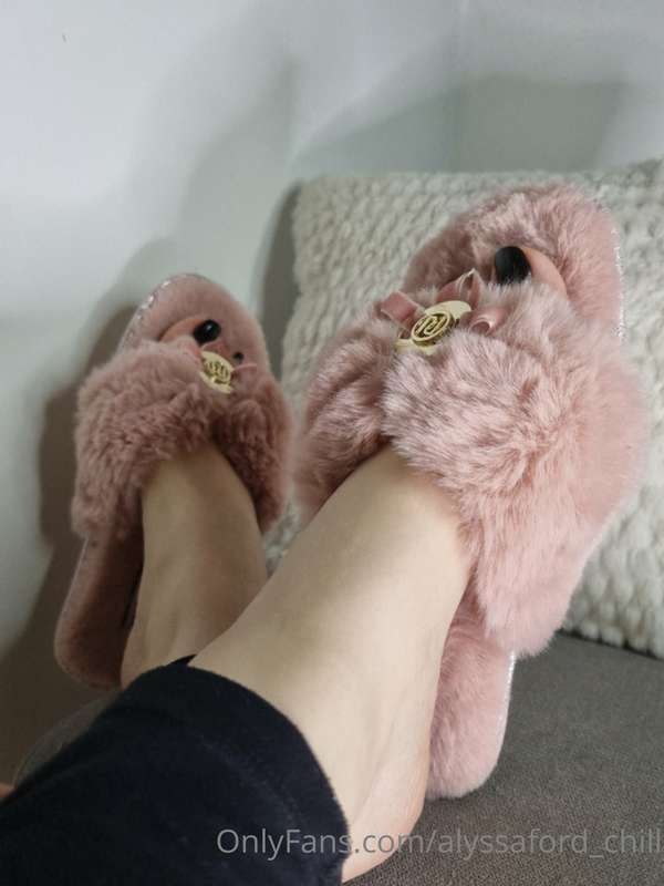 new slippers 😍😍 4
