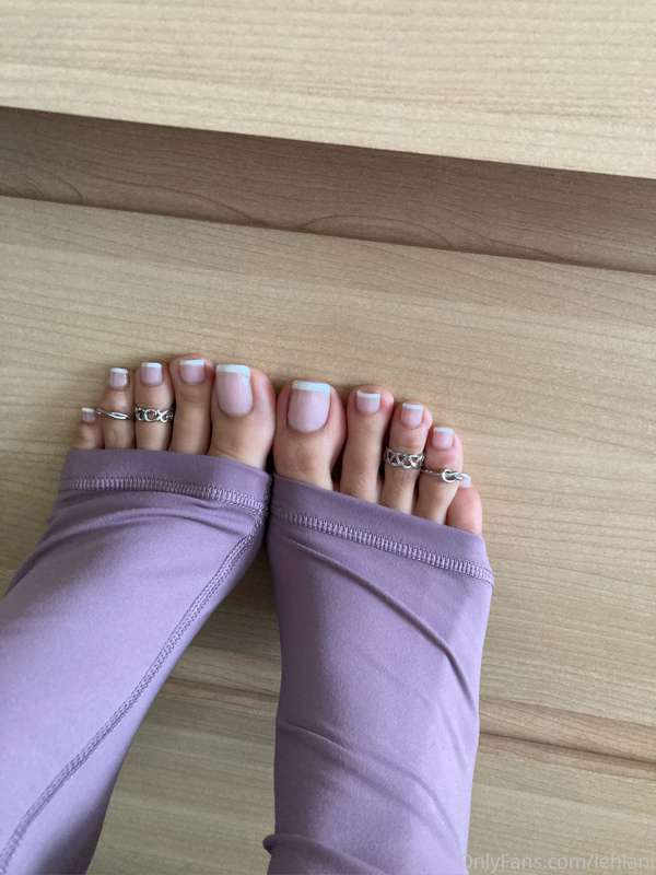 Cute ass toes :) 4