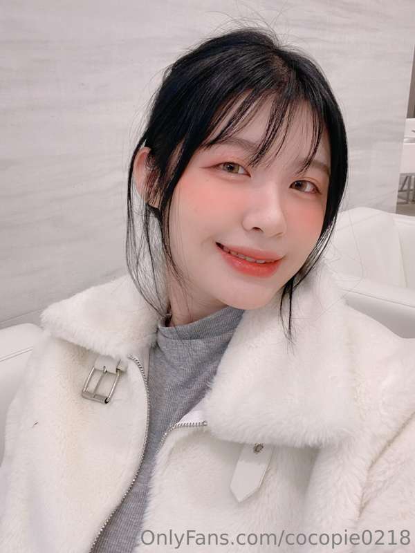 在大阪出門可可愛愛🥰
但是一個人逛街都沒有被搭訕 🤓
反而和媽咪逛街的時候被搭訕了🤣 4