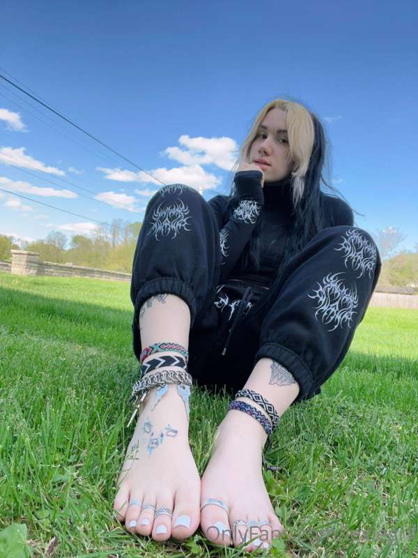 What do you think I should paint my toes next? 5