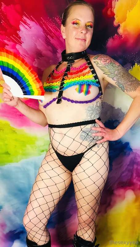 Today is the last day of Pride Month 🌈 so let’s send it out .. 1