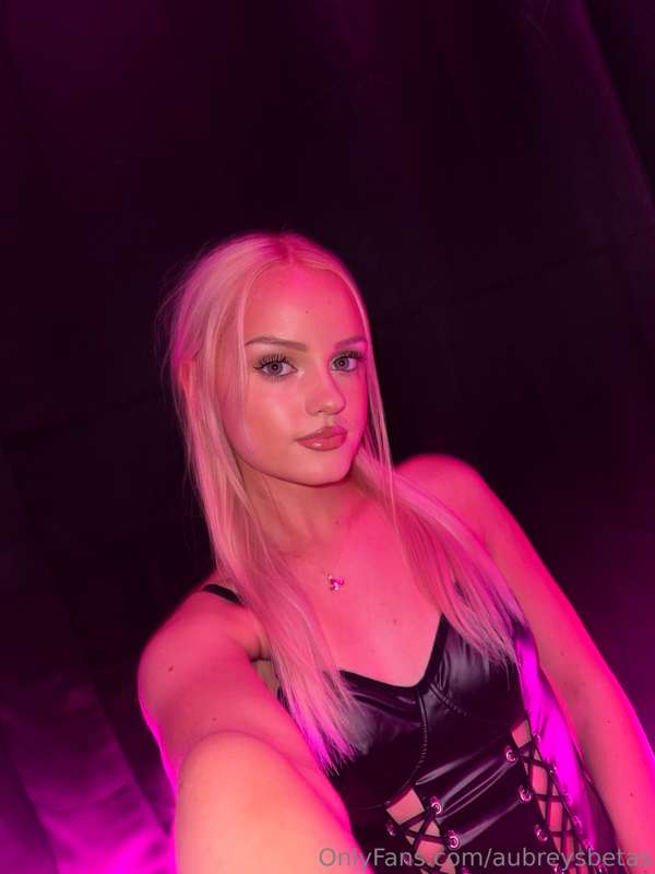 You can’t resist submitting to my power and dominance, now k.. 1