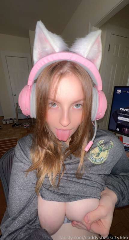 Daddysbadkitty666 - Fansly - 02 Dec, 2022 2