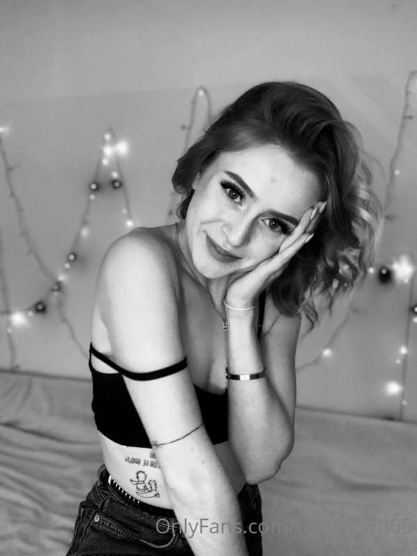 💦💦💦I love black and white! Especially when I'm wearing black..