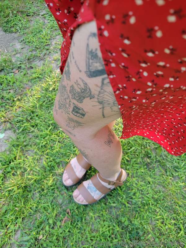 My cute outfit the other day for the pig roast 😋 😍 6