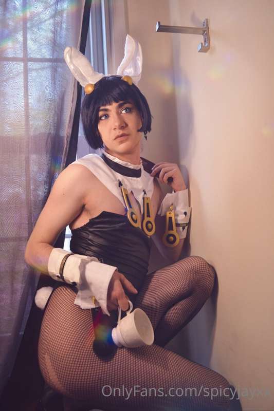 White Rabbit Bucciarati <3 Some simple, aesthetic boudoir pi.. 13