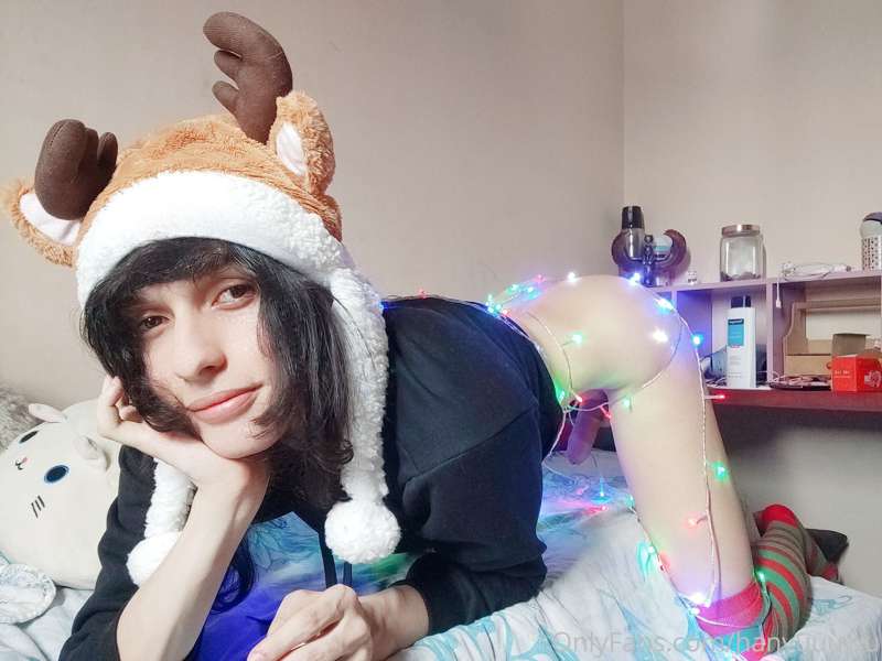 start chrstimas i will have a better light for this stuff do.. 20