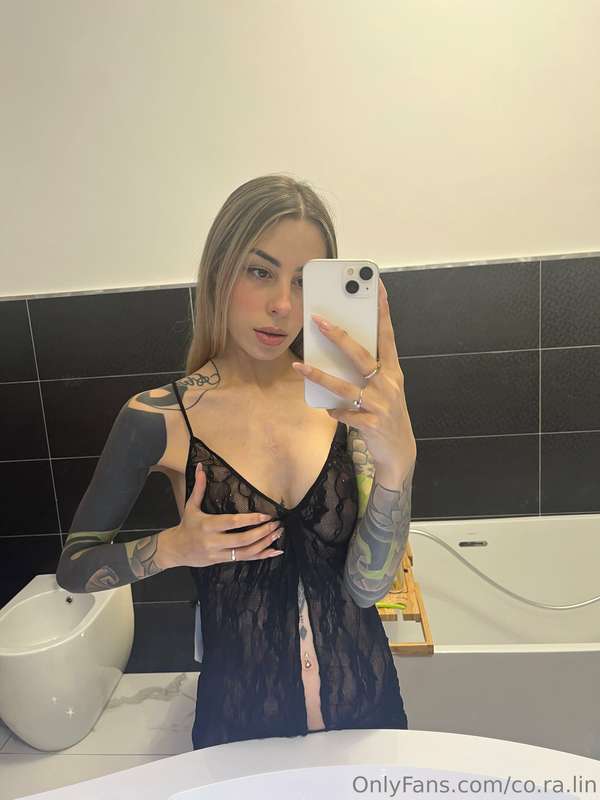 🎥🚨 VOGLIA DI LIVE! 👇 Stavo pensando che è un bel po' che non..
