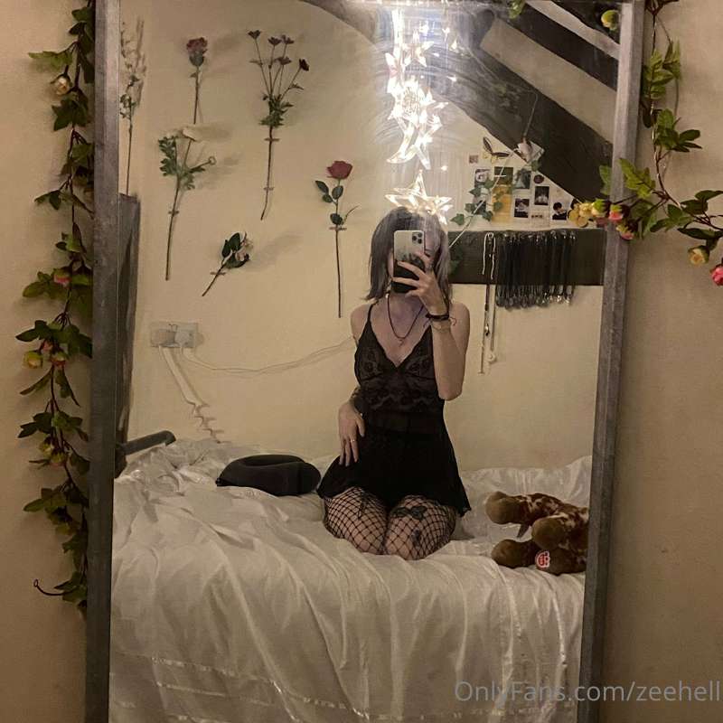 just got railed in this outfit 💕 (bought for me by a sub on ..