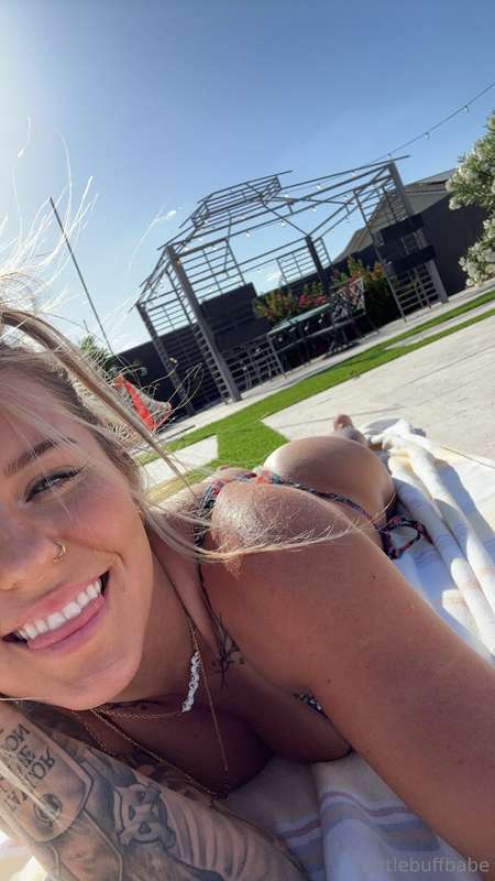 Littlebuffbabe - Onlyfans - 08 May, 2024