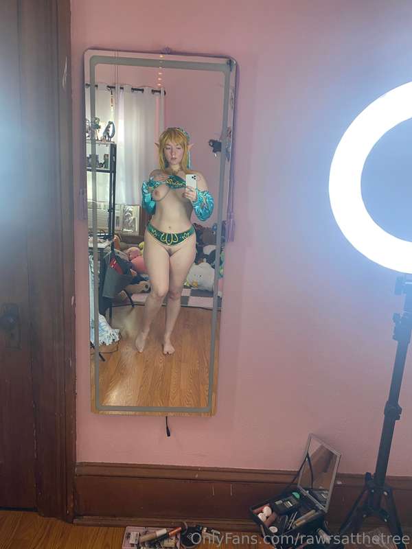 Rawrsatthetree - Onlyfans - 18 Dec, 2024 4