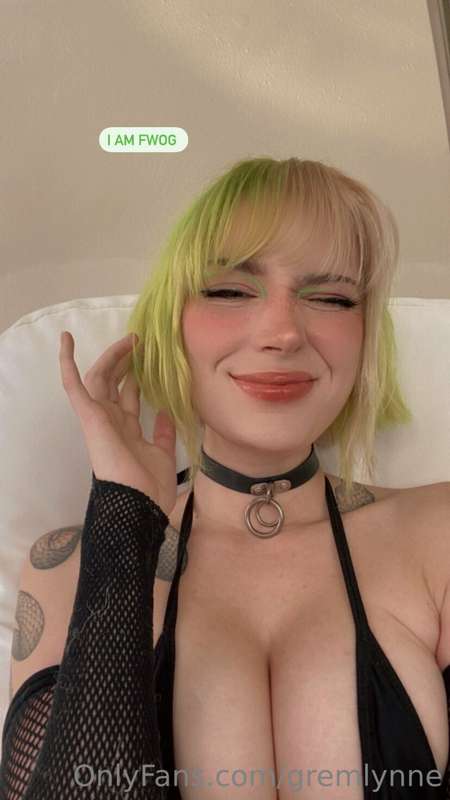 Showing off my new hair and toy 2