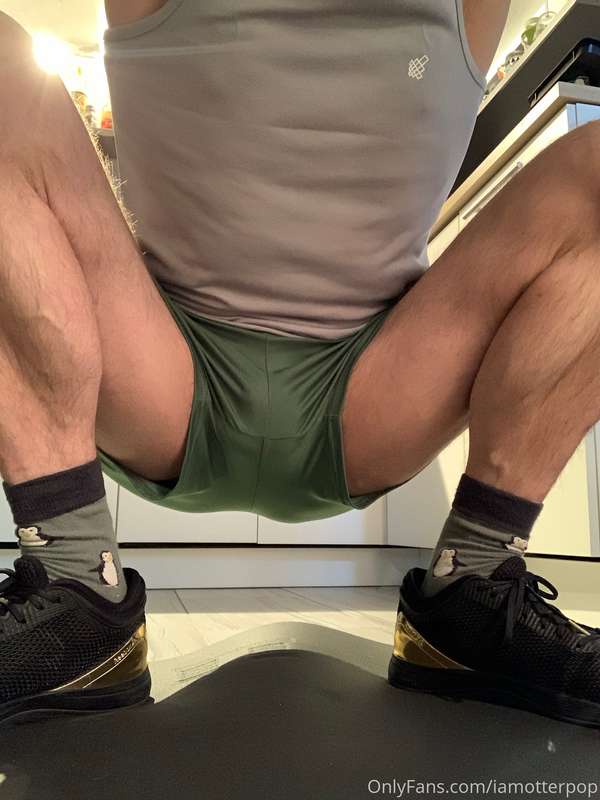Anatomy of a workout. No, I’m not hard and yes I wear these .. 3