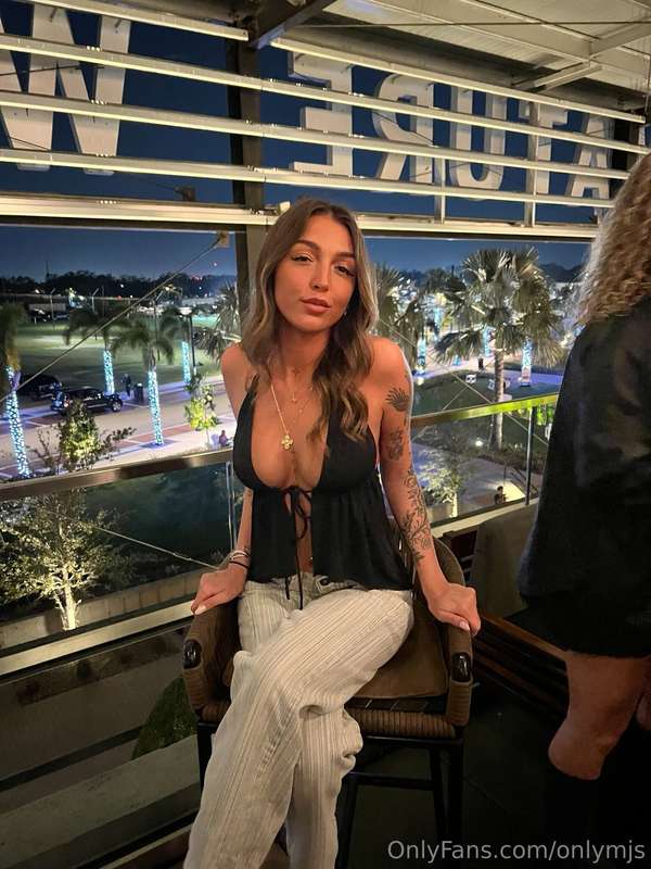 trying to look cute for a free drink🥹