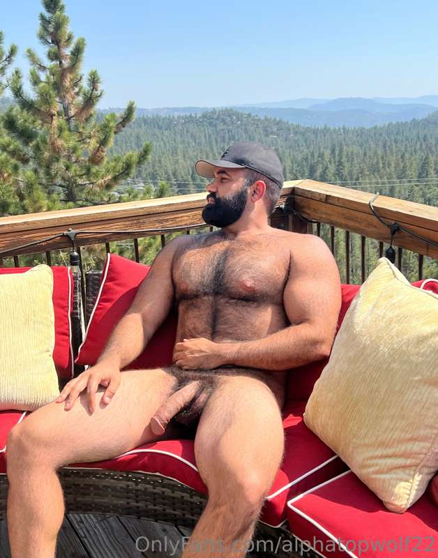 Daddy is in Idyllwikd 🌲 
Which view do you prefer? 😏 3