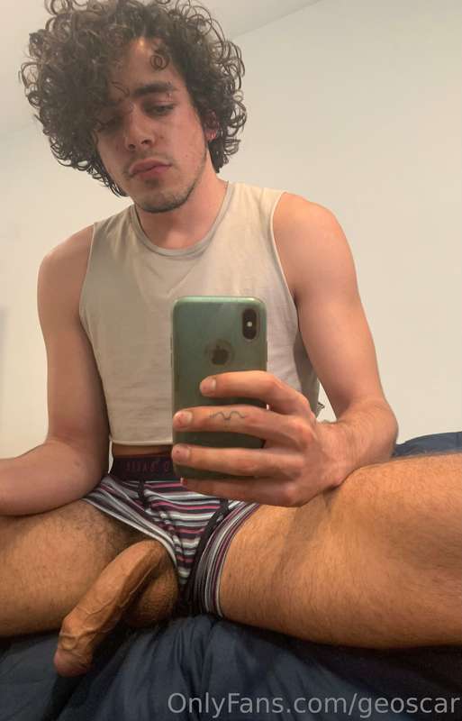 HI SEXY
Just woke up. Hungover as usual. Forgot my car at my.. 3