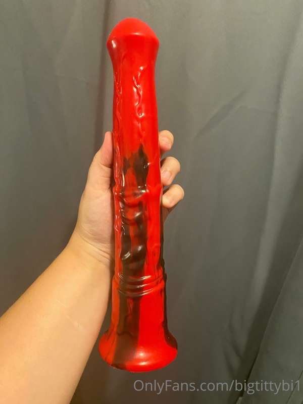 Who wants to see me use this??😋
