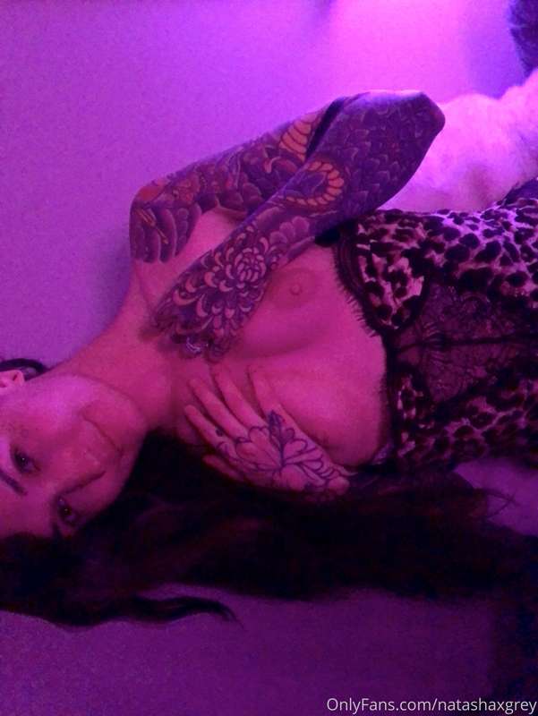 First nude set in my new cam / filming room! Really excited .. 11
