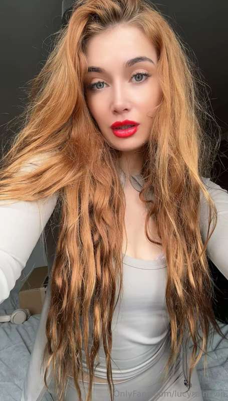 Do you like redheads? Is that why you’re on my page??? 💋 
