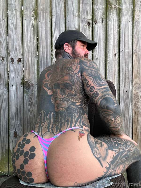 Do you like fuzz on ur peach?