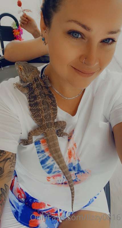 Lizzy0816 - Onlyfans - 17 Jul, 2022 1