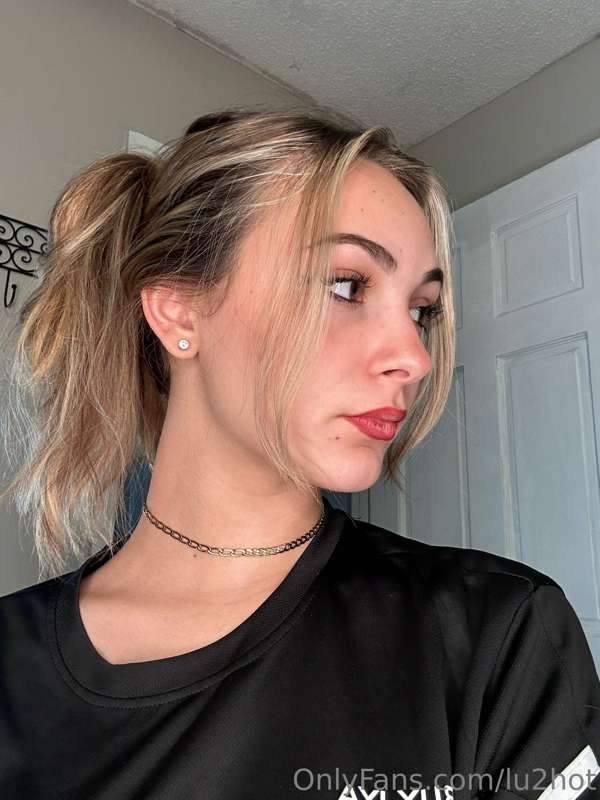 Sending out some new content rn 😈🌶️