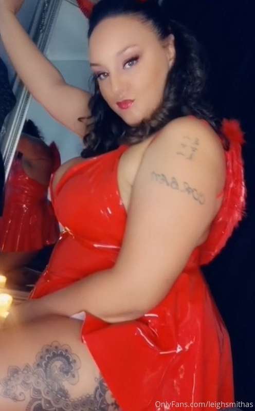 Leighsmithas - Onlyfans - 31 Oct, 2021