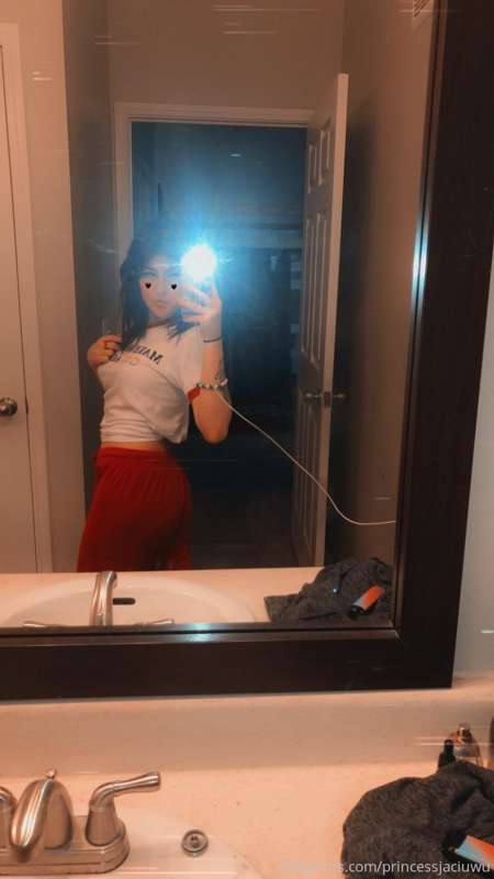 I want to fuck on the counter ;) rough sex, yes bend me over..