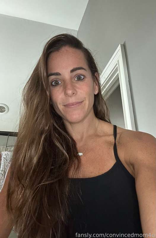Convincedmom4U - Fansly - 15 Oct, 2024 1