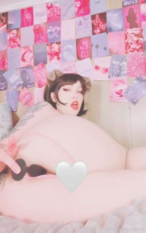 *licks u on the face* 
hiiiii im ur new puppy girl! <3 
im r.. 2