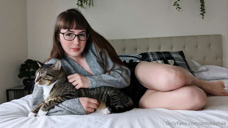 SFW kitty pics 🐱💘 1