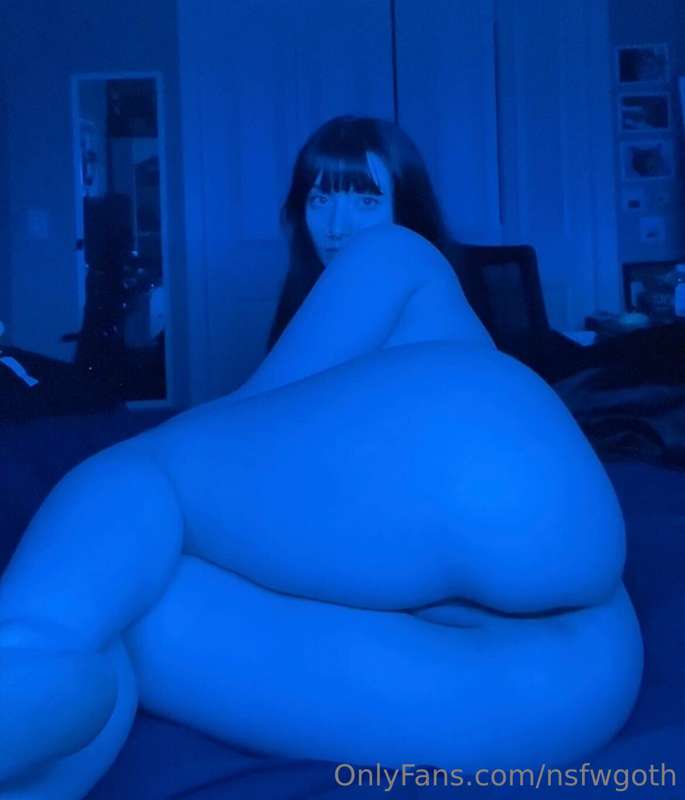 nsfwgoth.
