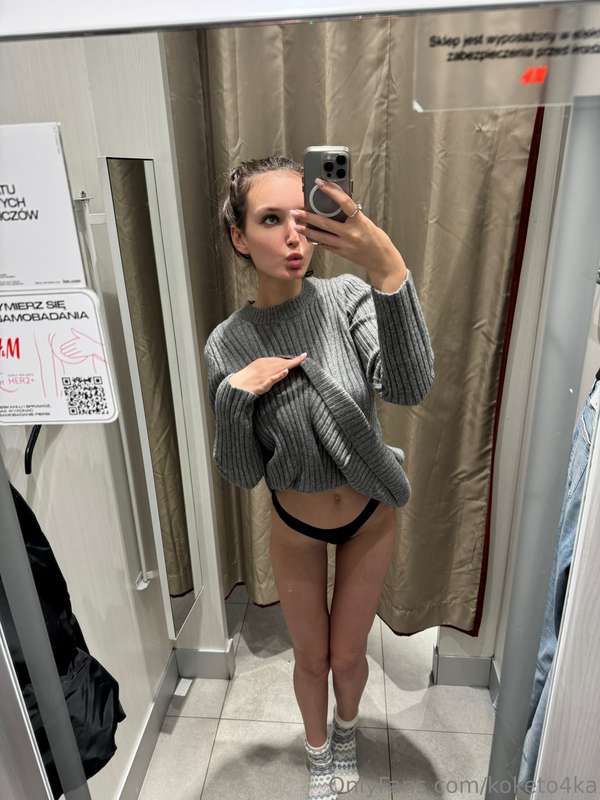 Do you think I should buy this dress?😉😉😉