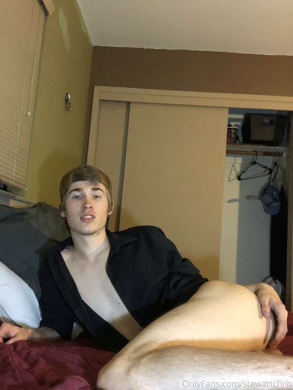 Wanting to provide content to everyone, so here’s some feet .. 3
