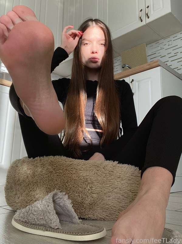 Feetlady - Fansly - 01 Jan, 2023 6