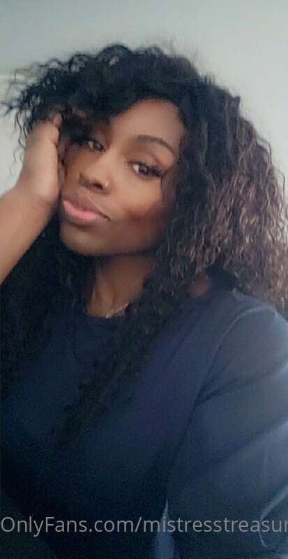 FEM-FATAL FRIDAY killing you softly with my BIG HAIR lol