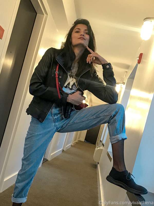 Vivaathena - Onlyfans - 26 Oct, 2019 20