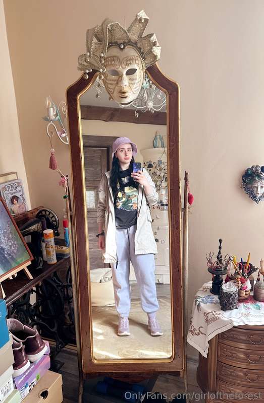My sweethearts, check out my unreal work outfit — wishing yo.. 2