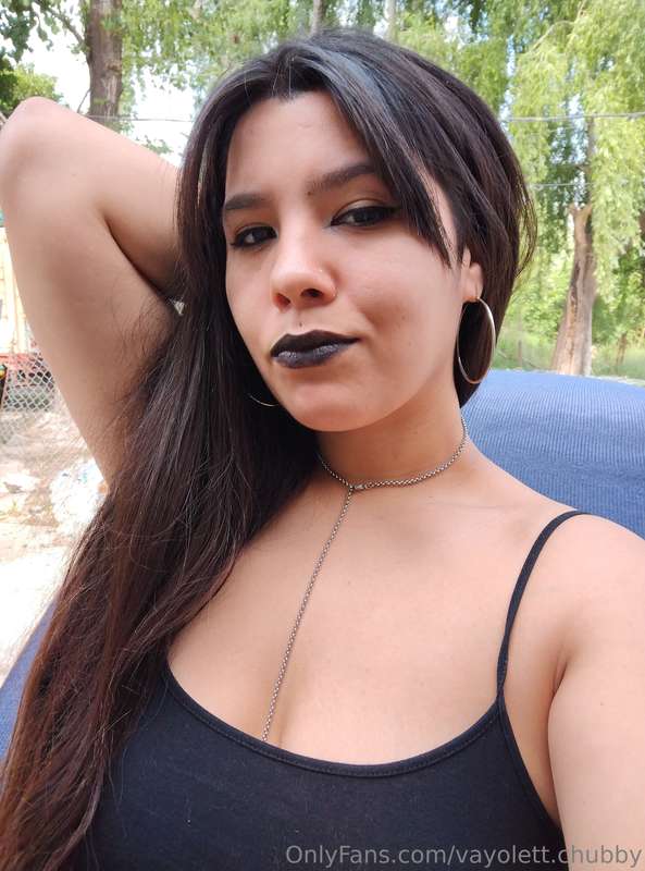 Do you like my lips painted black? 