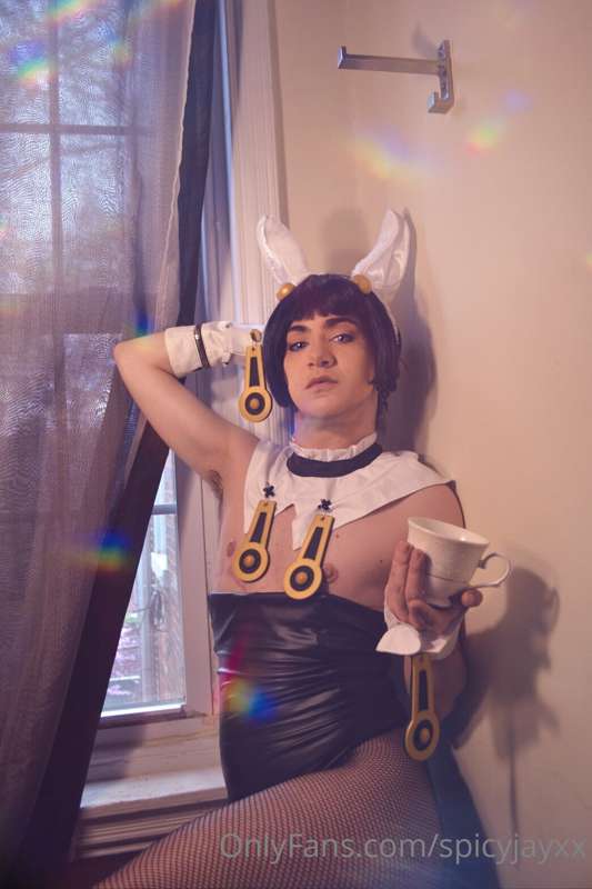 White Rabbit Bucciarati <3 Some simple, aesthetic boudoir pi.. 1