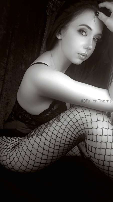 Fallenthorns - Onlyfans - 01 Jun, 2025