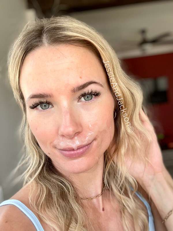 **Started the day with a big load to the face** 💦
Hoping to .. 5