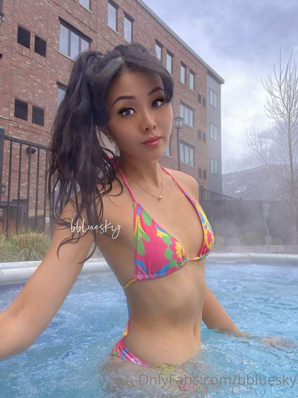 **weekly rebill video** ✨ hot tub fun! 

*tip $5 if you miss.. 3