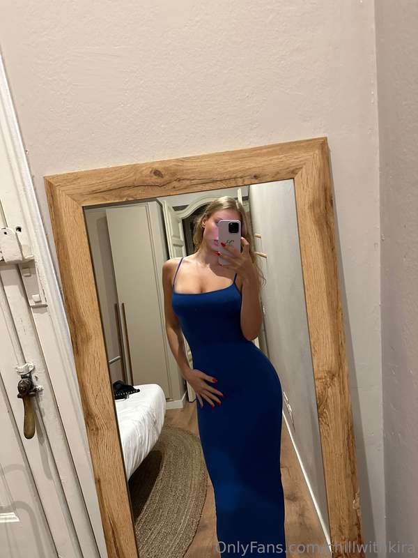 Would you take me on a date?🍷