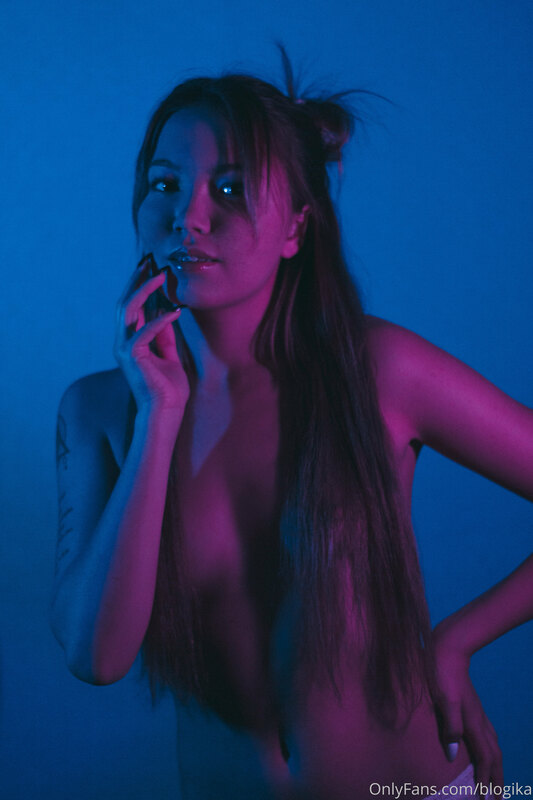 Blogika in neon